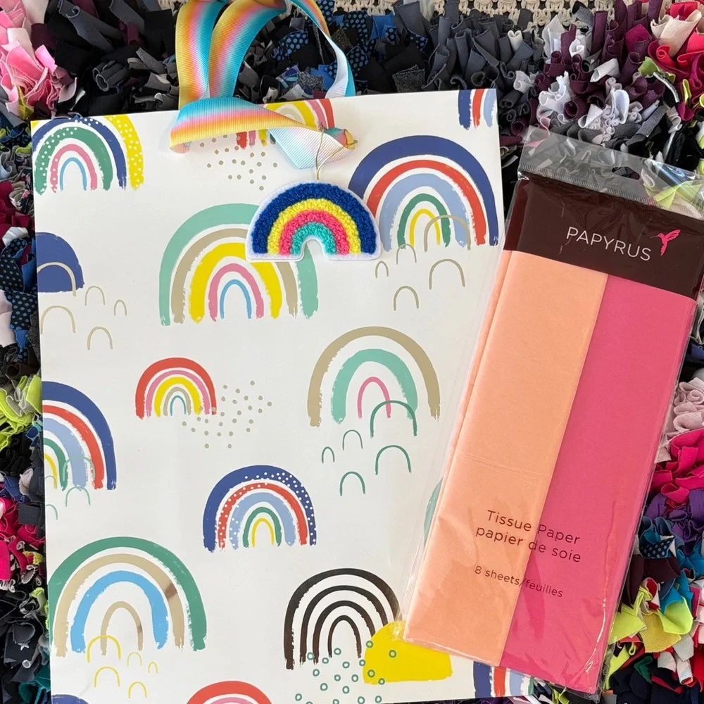 🆕Papyrus Rainbows Gift Bag And 2 Color Tissue Package